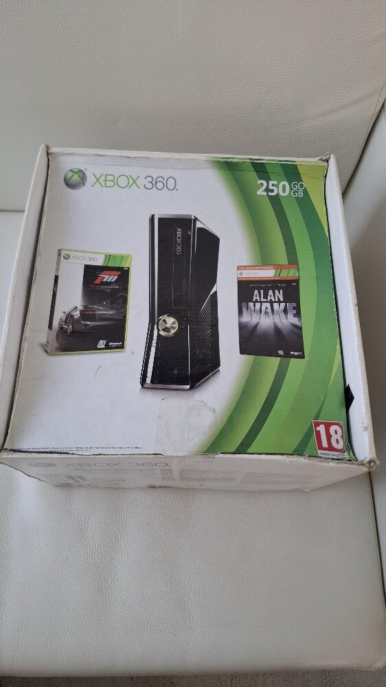 gaming pc and xbox with games - 11
