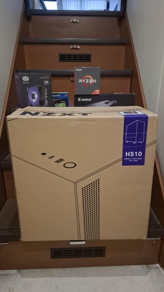 gaming pc and xbox with games - 2
