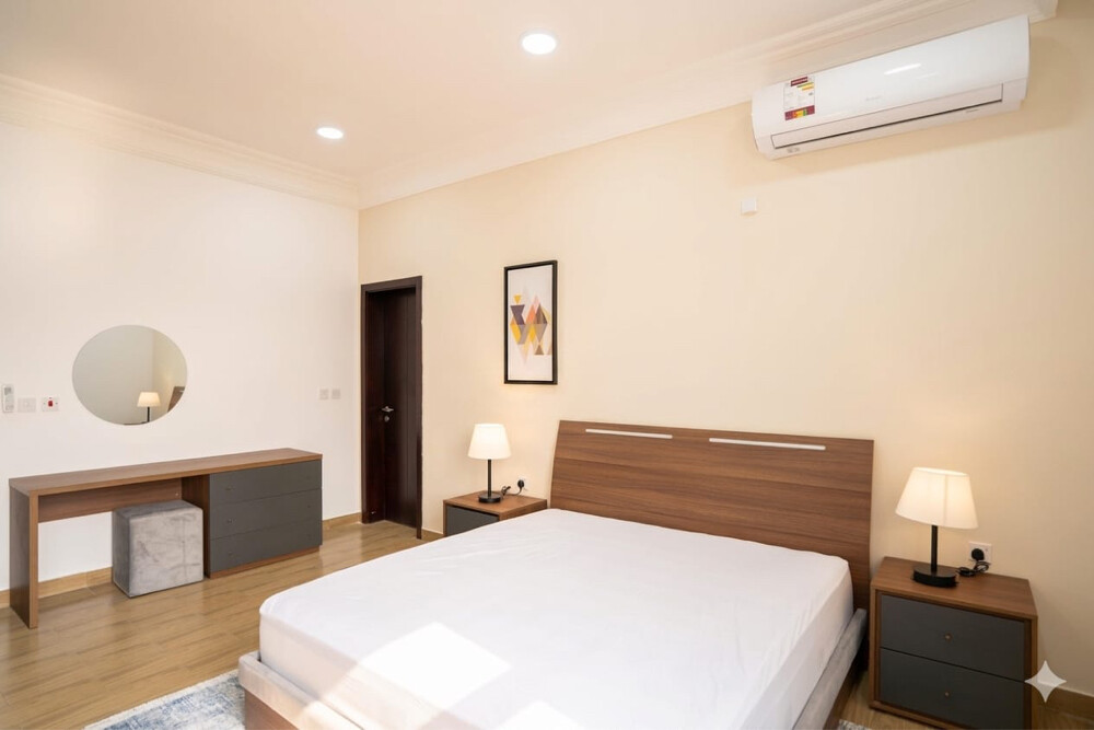 Fully Furnished 2 BR For Rent - 10