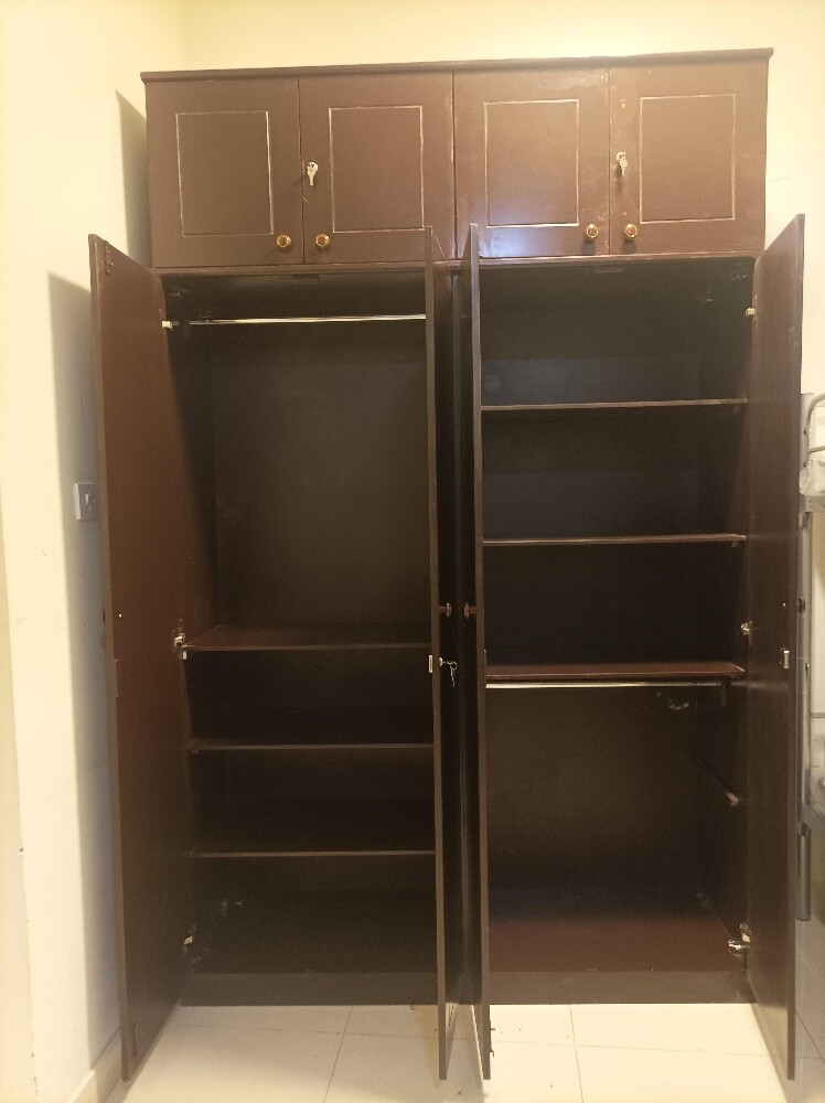 3,4,Door cabinet available - 7