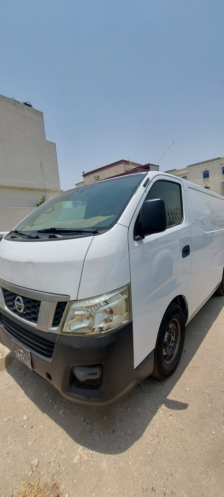  2015 Nissan Urvan Cargo Van - 3