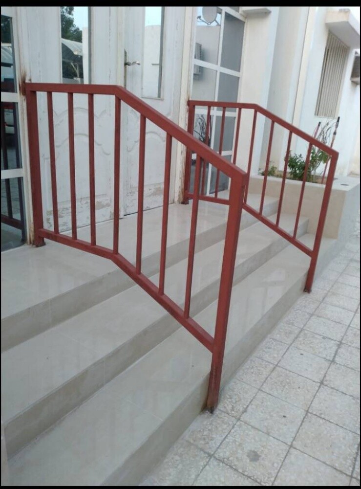 أعمال الحدادة والسياج وغيرها. - 9