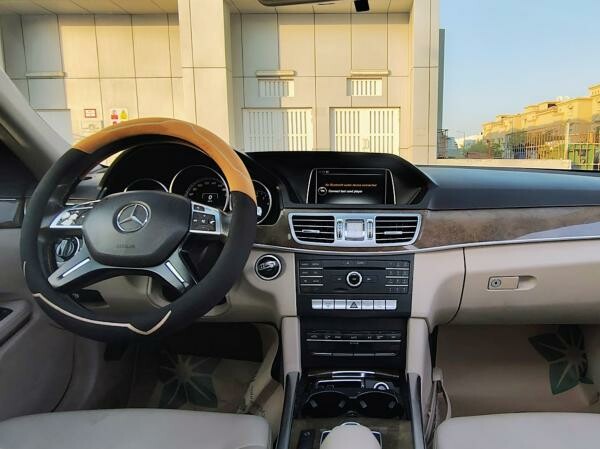 Mercedes-Benz E200 - 6