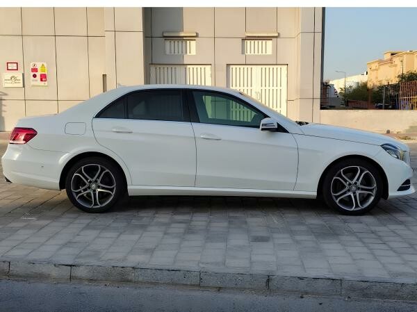 Mercedes-Benz E200 - 3