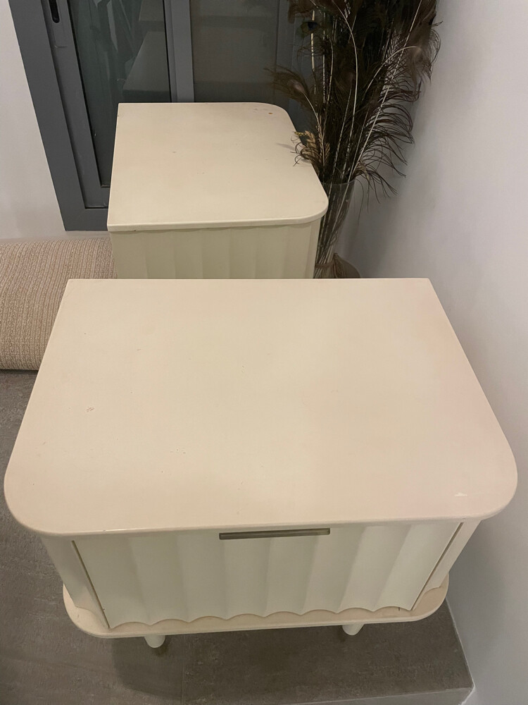 2 bedside tables - 1