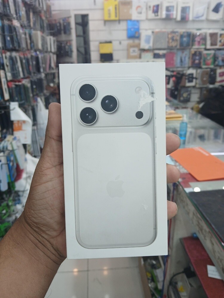 iPhone 17 pro - 1