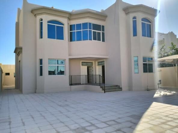 Compound villa Available, Ainkhalid - 1
