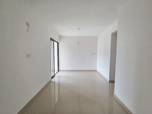 Building 10 2bhk Available - 1