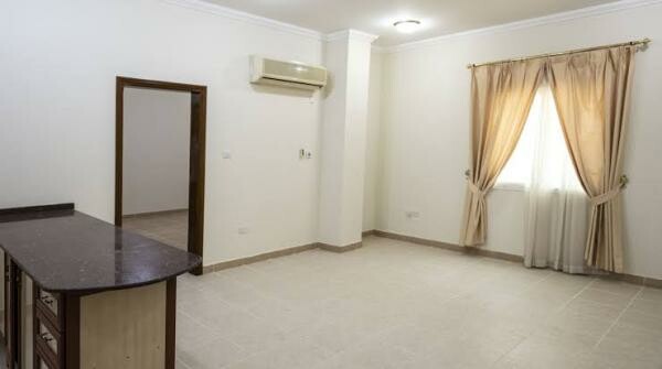 Building 10 2bhk Available - 2