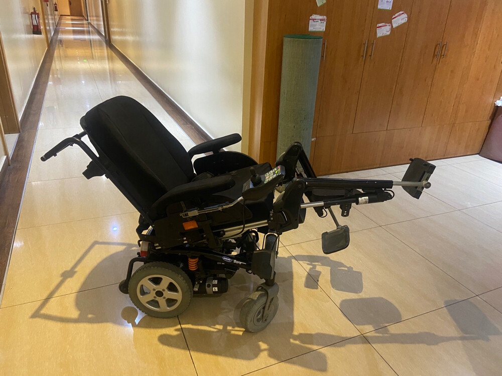 INVACARE BORA ELECTRIC WHEELCHAIR - 5