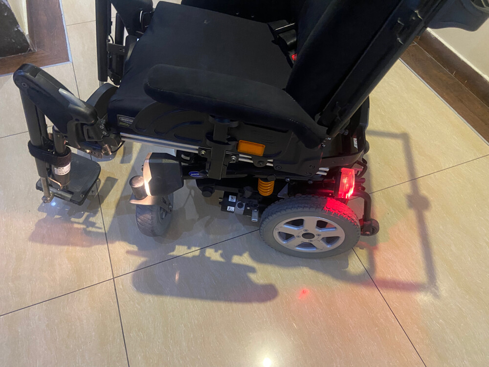 INVACARE BORA ELECTRIC WHEELCHAIR - 4