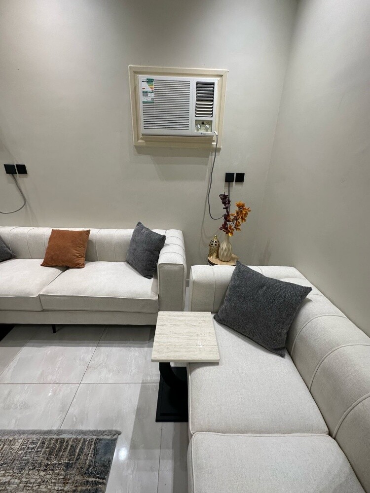 Sofa's &Chairs - 9