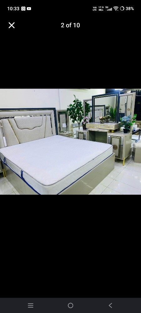 Bedroom seat available - 1
