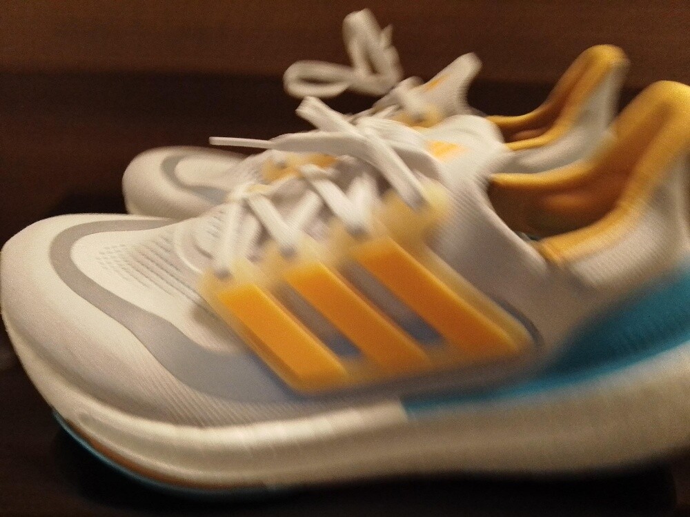 Adidas Ultraboost Light Size 42 - 3