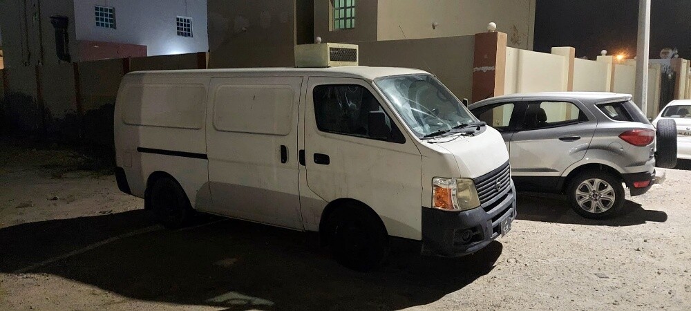Urgent sell ! Urvan 2012 Cargo Van. - 3