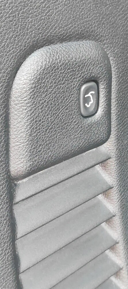 Jeep 75th Anniversary Edition 61km - 9