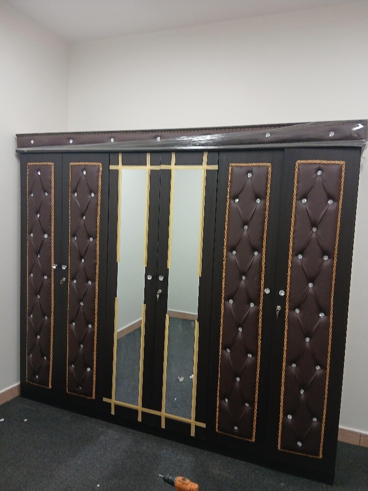 6 door cabinet available have - 21