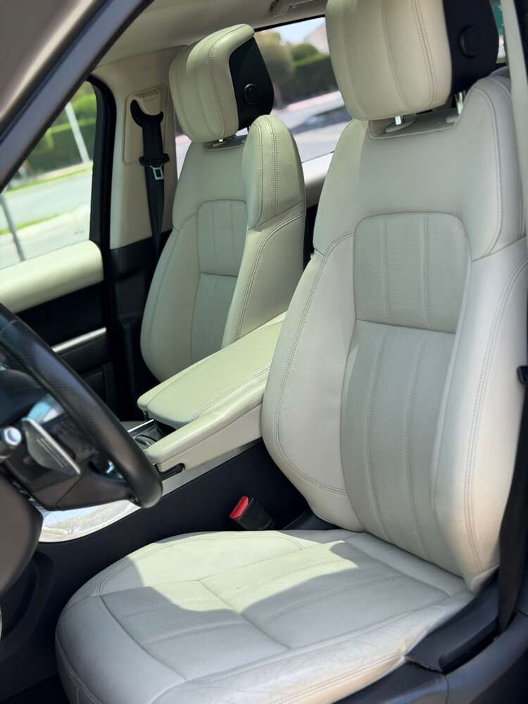 Rangrover sport HSE - 11