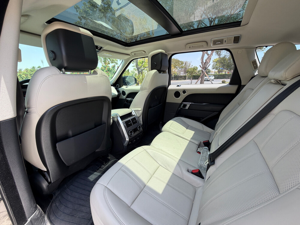 Rangrover sport HSE - 14