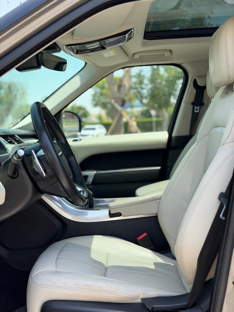 Rangrover sport HSE - 9