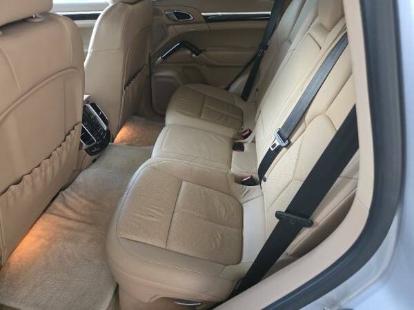 Porsche Cayenne - 3