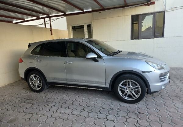 Porsche Cayenne - 6