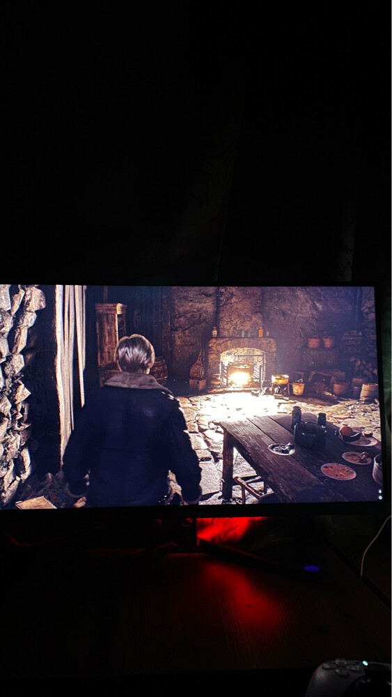 GAMING MONITOR - 2