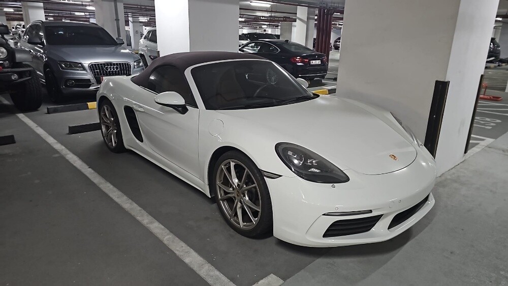 porsche 718 - 2