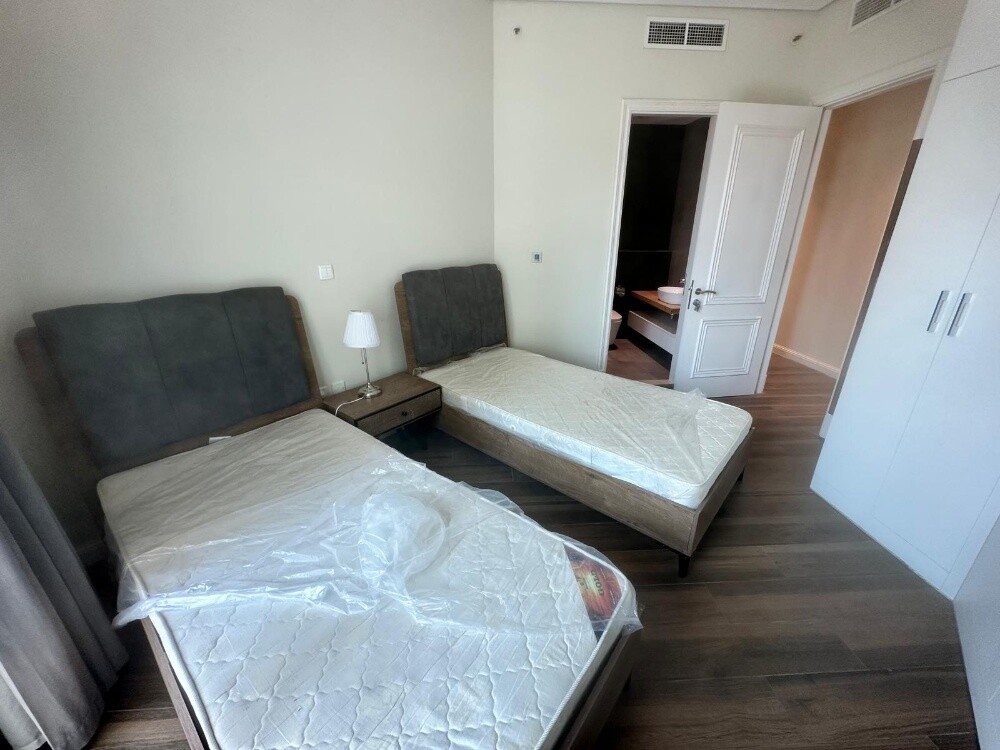 Modern 2BR in Floresta - 10