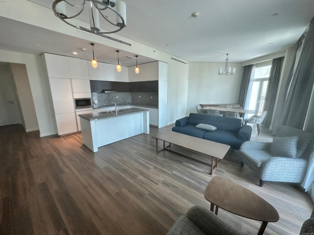 Modern 2BR in Floresta - 1