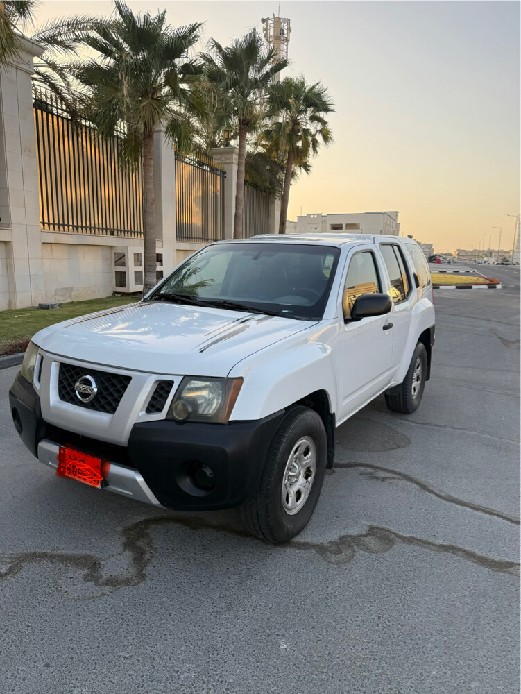 2012 model Nissan xterra - 6