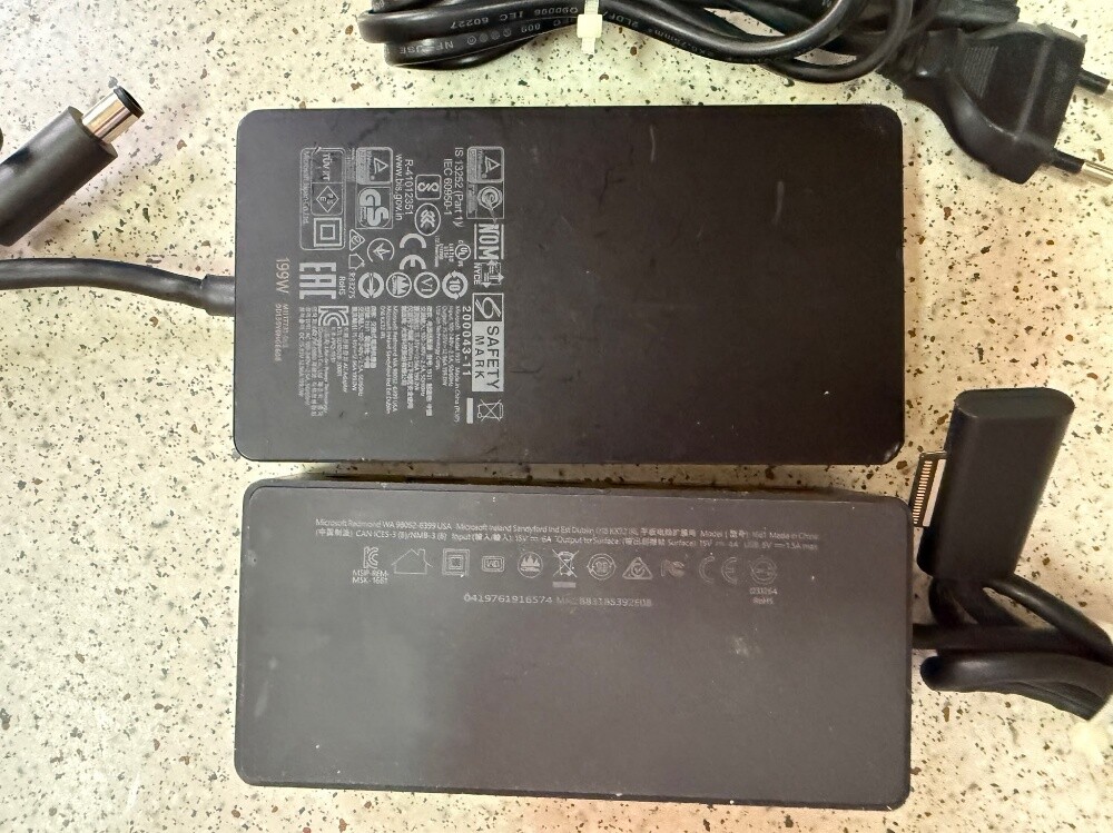 surface dock station - 2