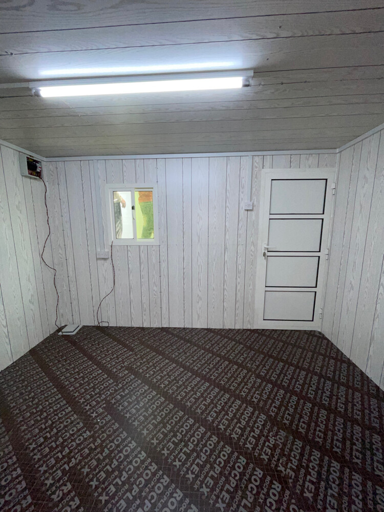Protha cabin caravan toilet - 4