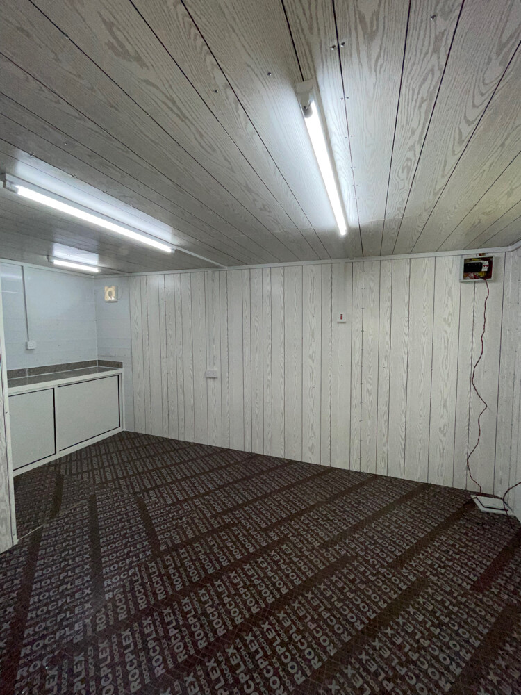 Protha cabin caravan toilet - 1