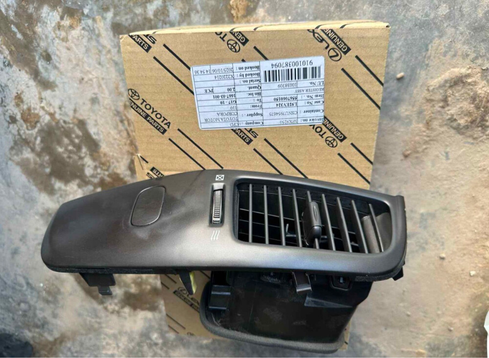 Toyota Land Cruiser parts original  - 4