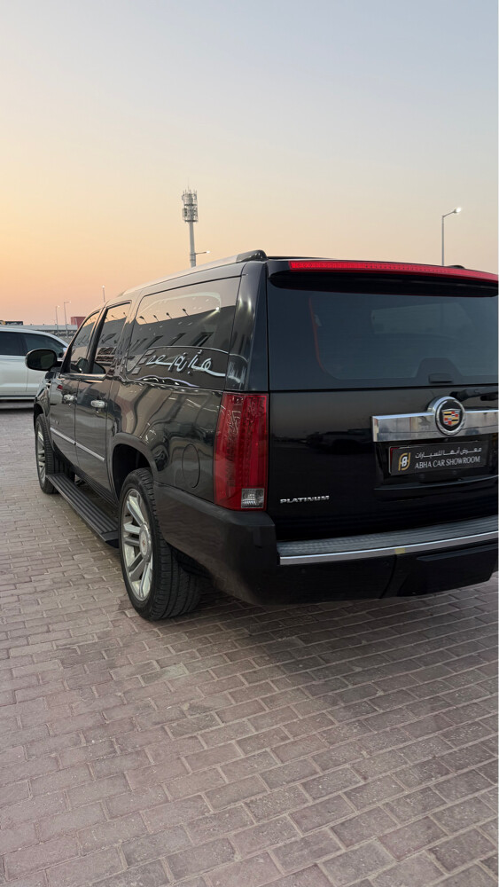 Cadillac Escalade - 6