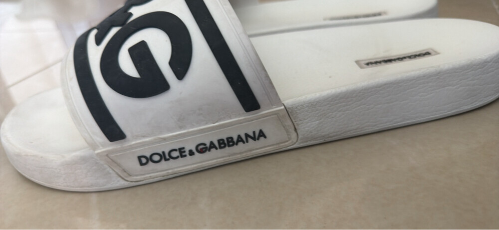 Dolce and Gabbana (size 46) - 2