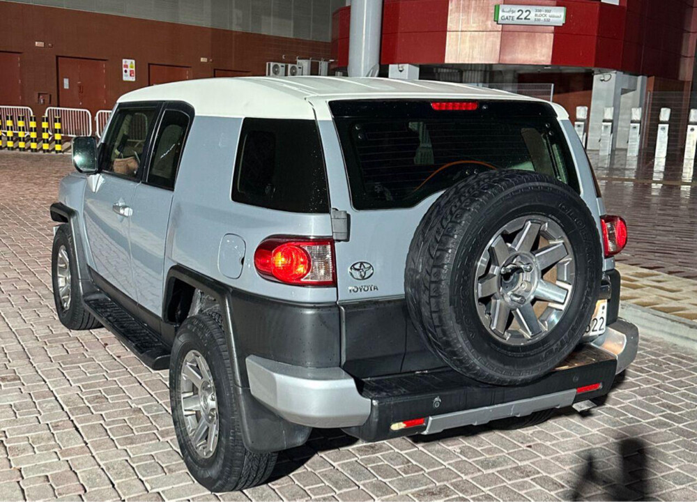 Toyota FJ Cruiser 2014 for Sale - 2