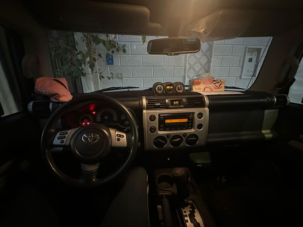 Toyota FJ Cruiser 2014 for Sale - 5