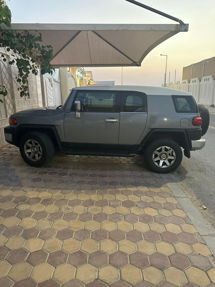 Toyota FJ Cruiser 2014 for Sale - 7
