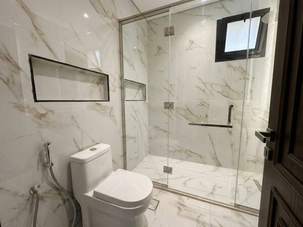Brand-New Villa in Al Thumama - 1