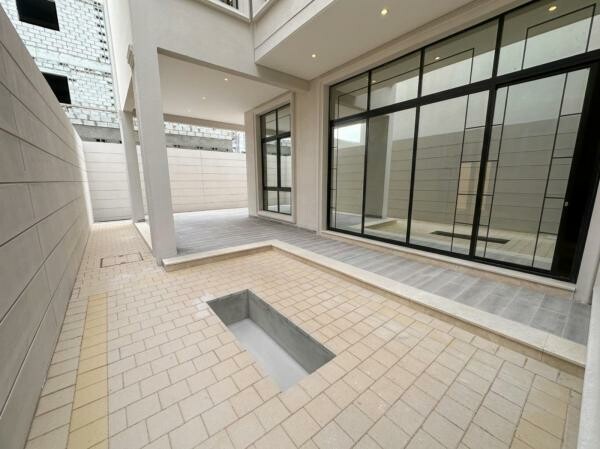 Brand-New Villa in Al Thumama - 3