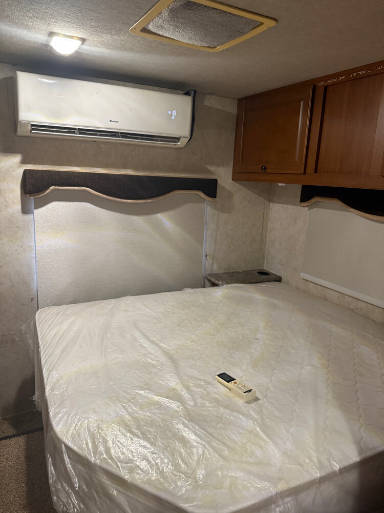 motor home carvan - 9