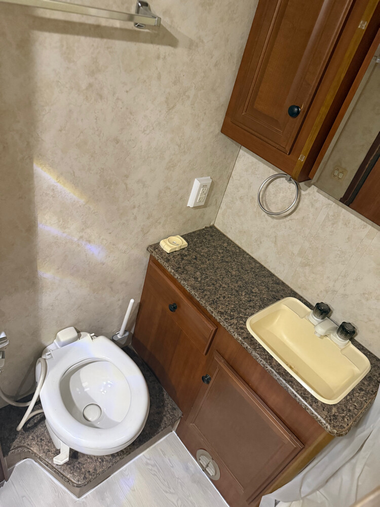 motor home carvan - 8