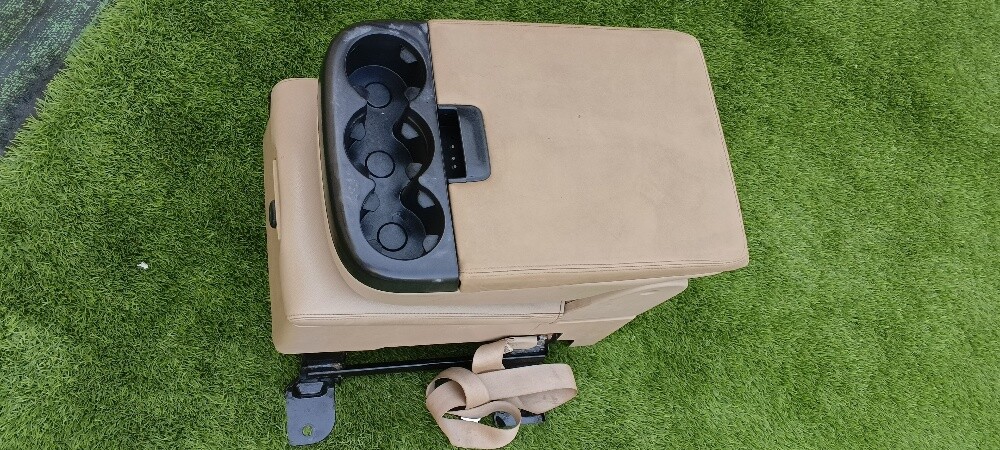 Armrest + Seat + Original Box - 1