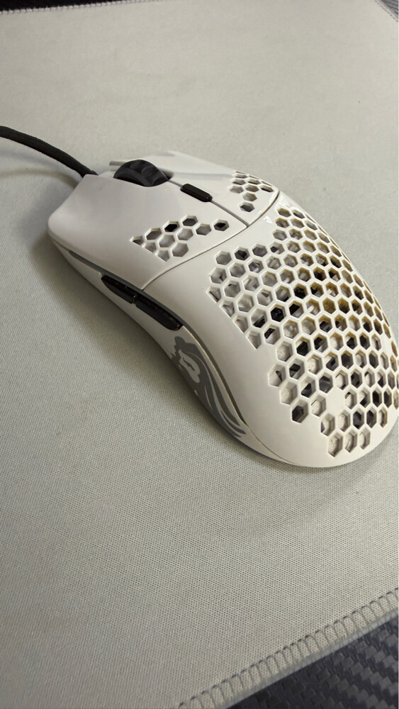 Glorious Model O wired gaming mouse - 1