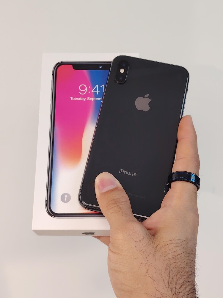 IPhone X 256GB Battery 92% - 2