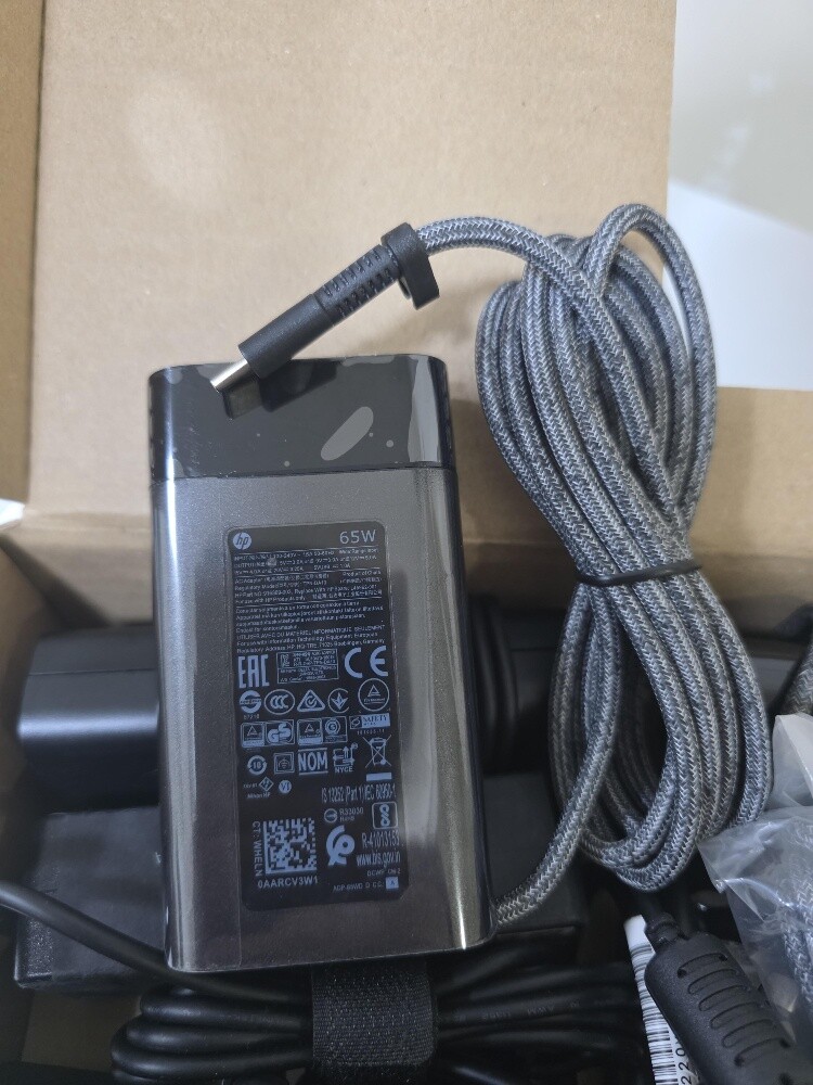 Original Laptop Chargers HP, DeLL, - 9