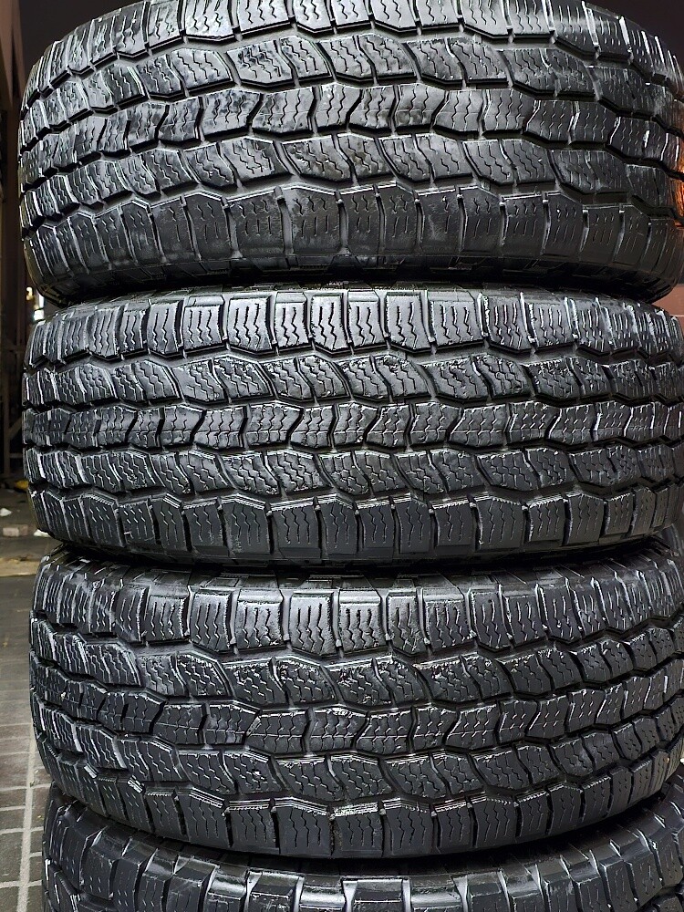 285-70-17,,, Cooper brand - 10