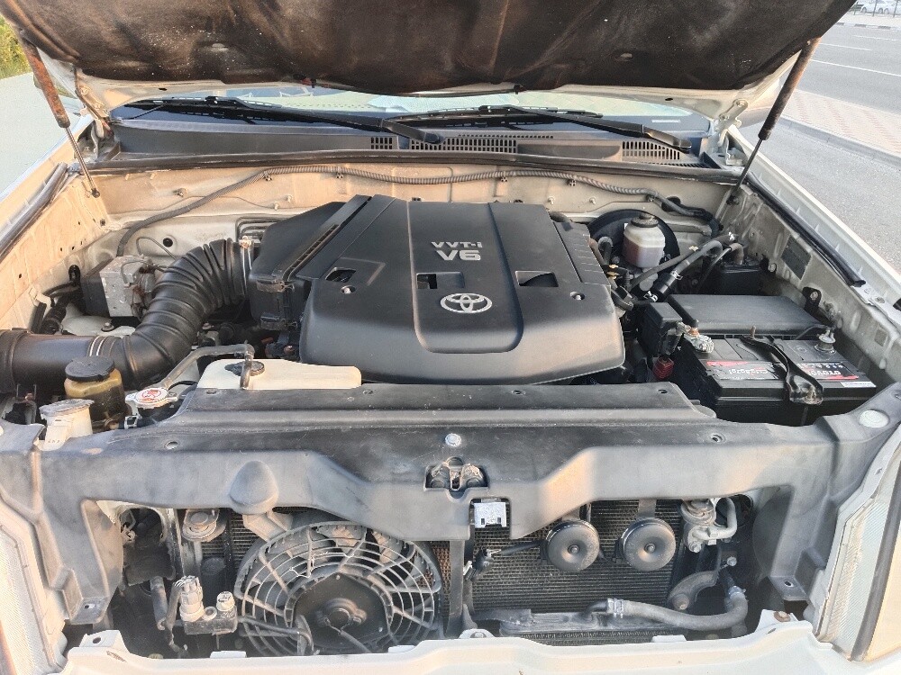 pradoo 2003 model with sunroof - 11